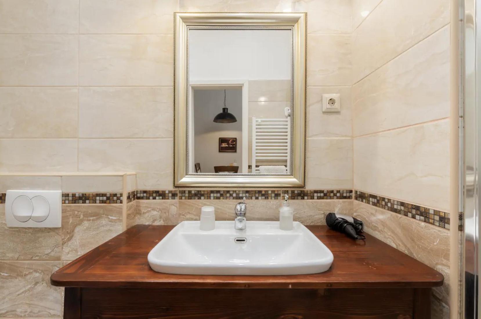 Standard By Hi5-classic 253 Apartment